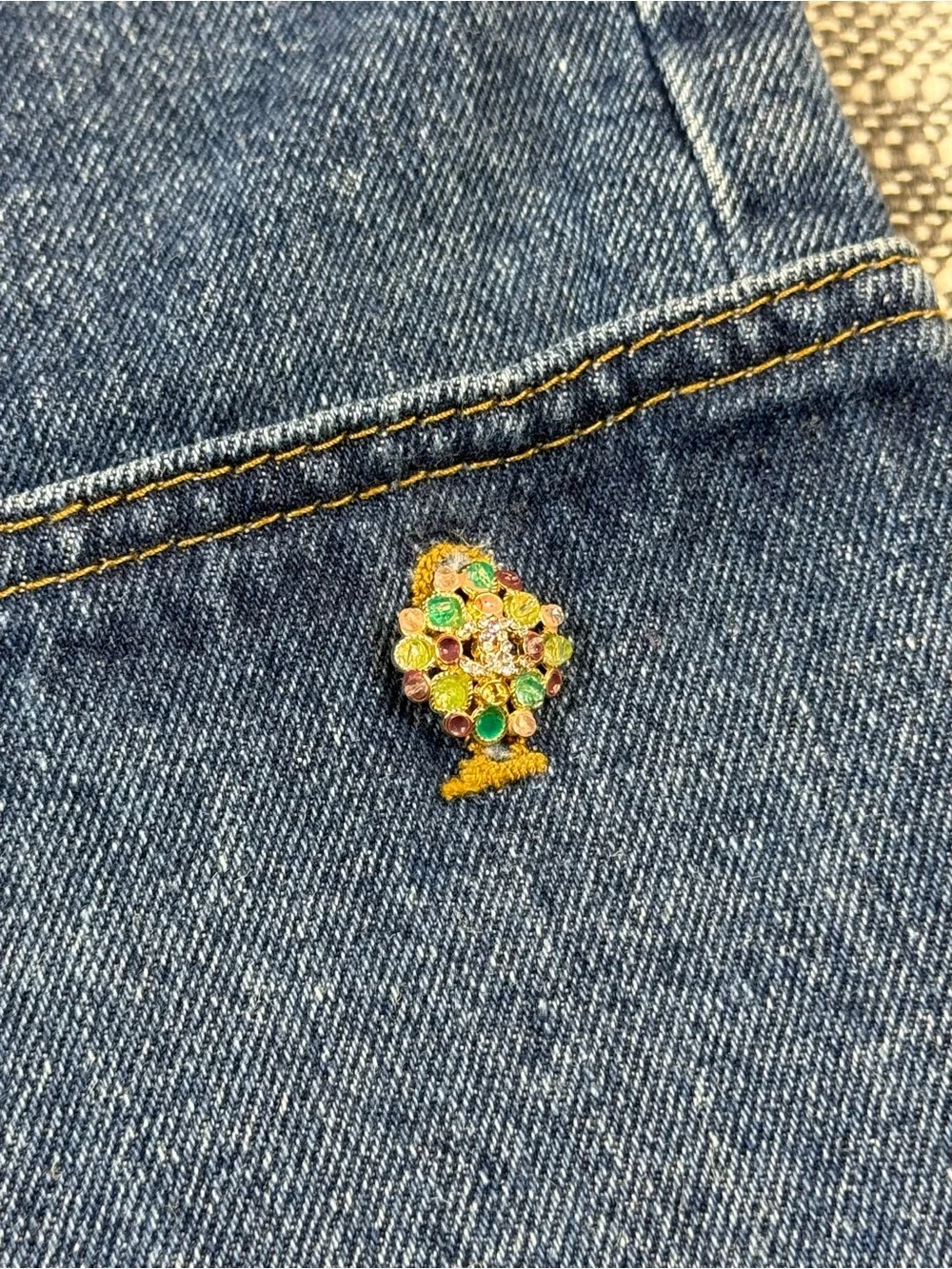 CHANEL High Rise 90s Denim Jeans with Gold CC Buttons rhinestones tapered gems